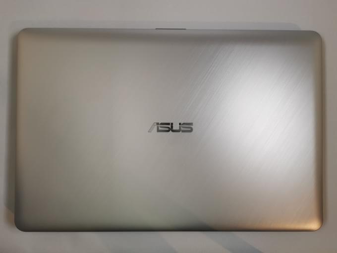 ASUS