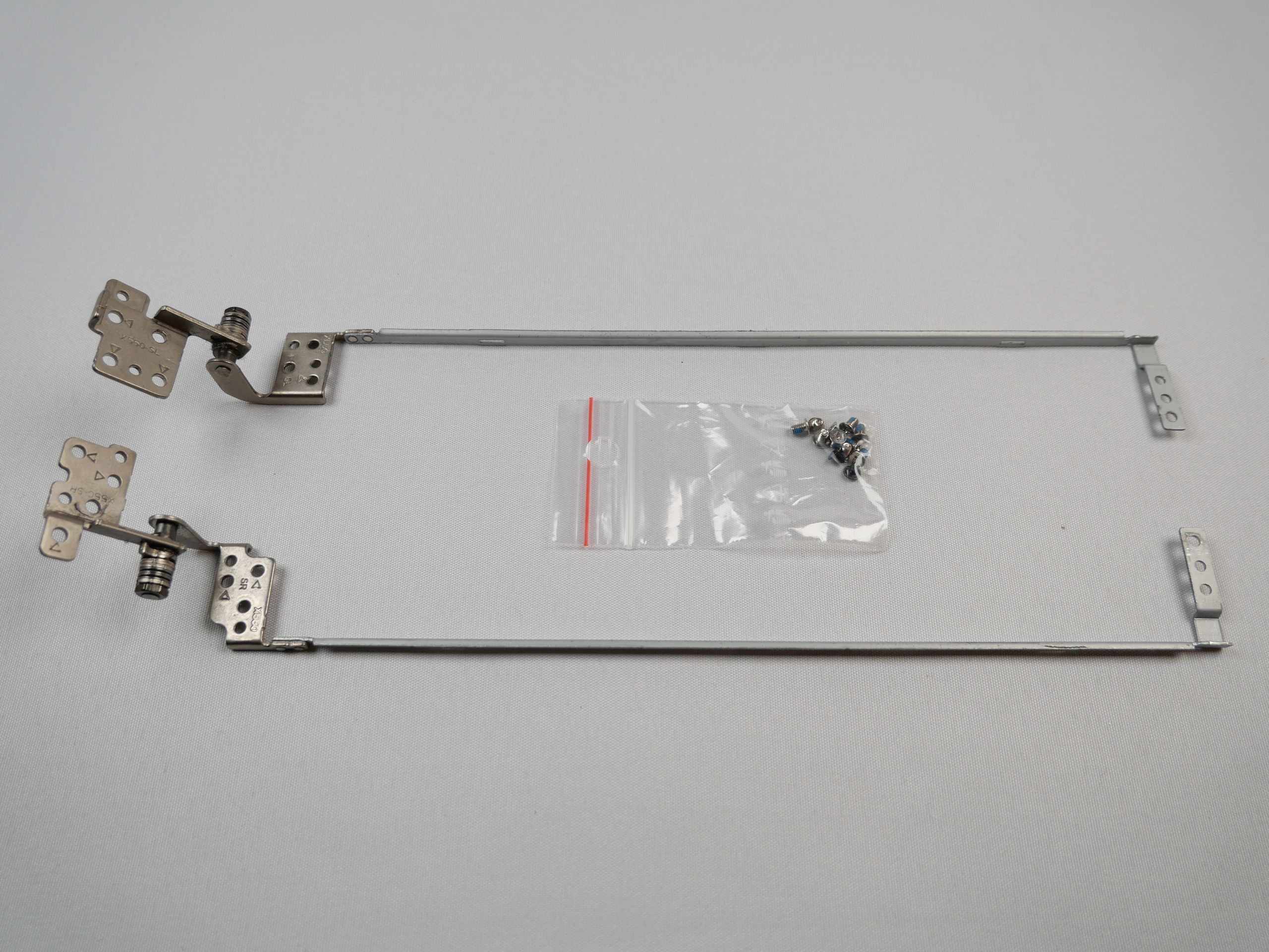 asus-p550cc-xo558g-display-hinges-43-1
