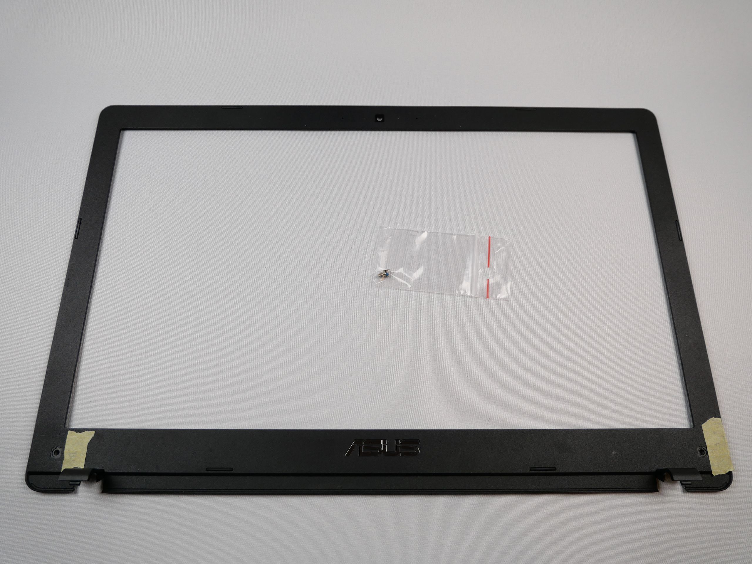 asus-p550cc-xo558g-front-frame-bezel-40-1