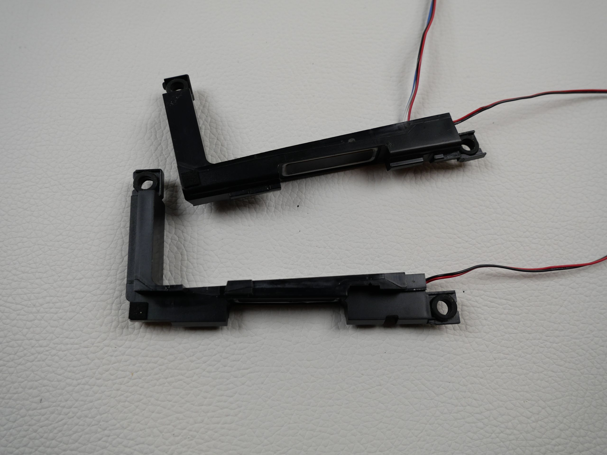 alienware-17-r3-speaker-423-3
