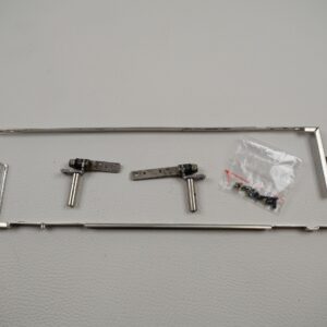 medion-lifetec-lt9399-display-hinges-542-1