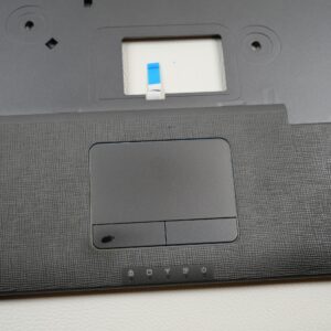 samsung-np-r530-palmrest-touchpad-656-1