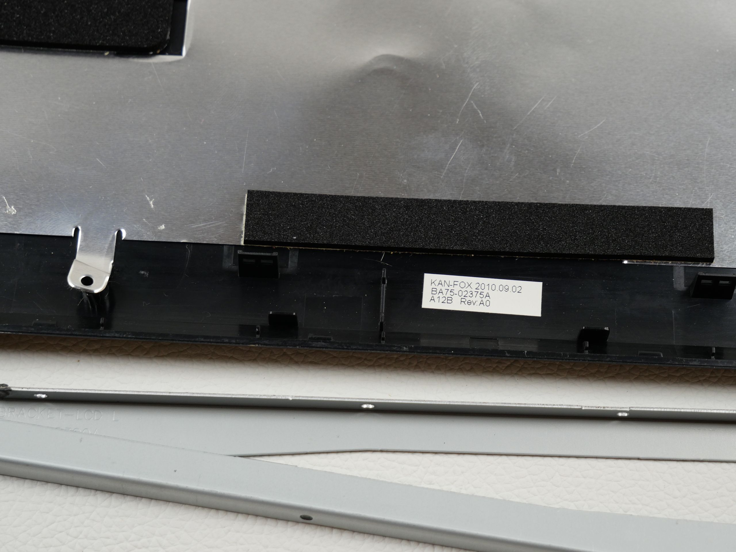 samsung-np-r530-top-lid-back-cover-654-4