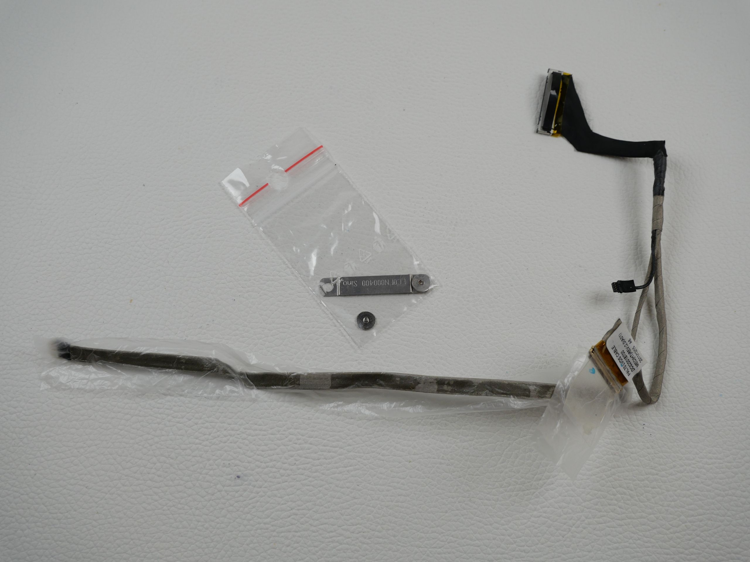 dell-latitude-e6320-display-webcam-cable-818-1