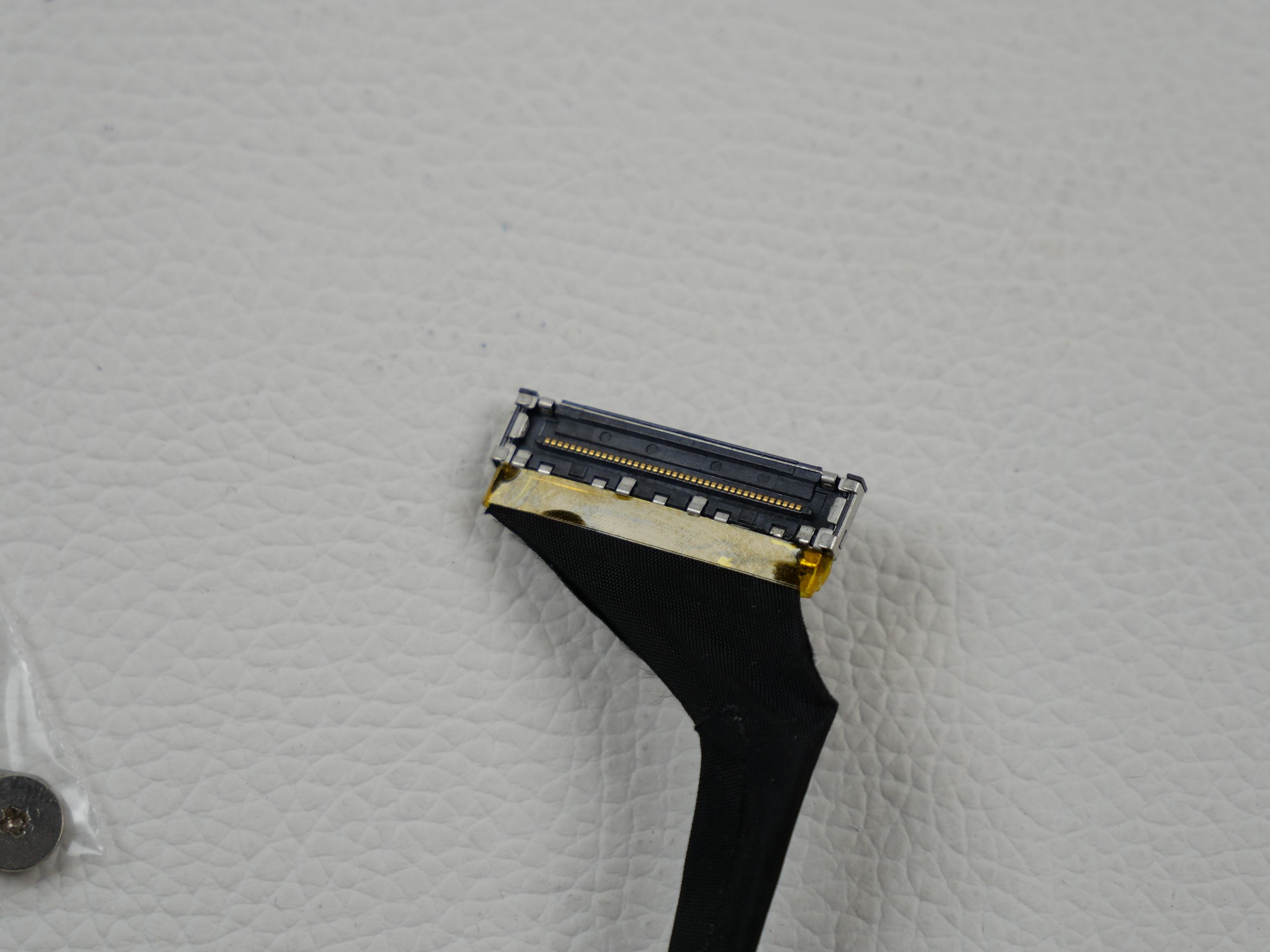 dell-latitude-e6320-display-webcam-cable-818-3