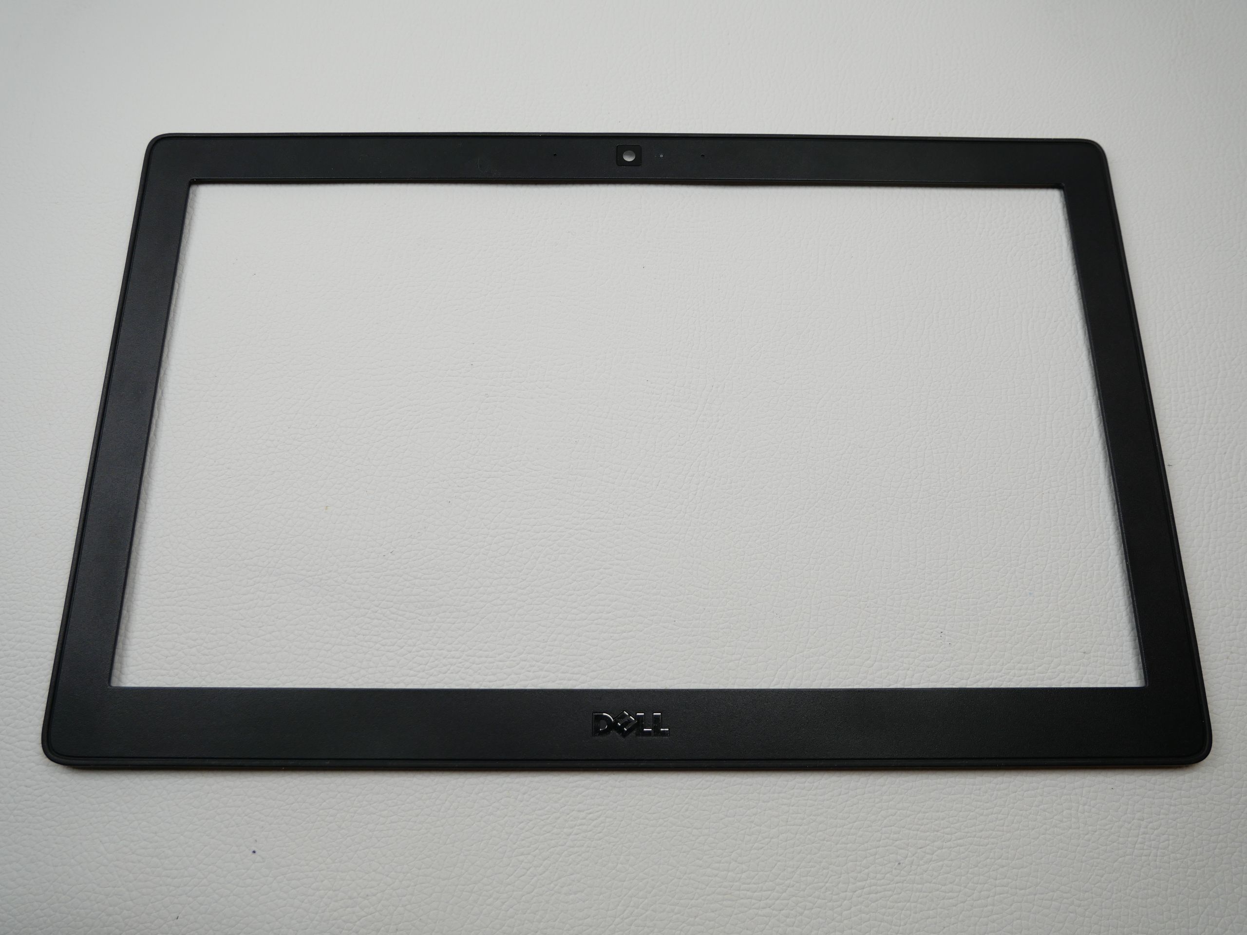 dell-latitude-e6320-front-frame-bezel-823-1