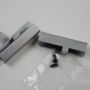 dell-latitude-e6320-hinges-covering-819-1