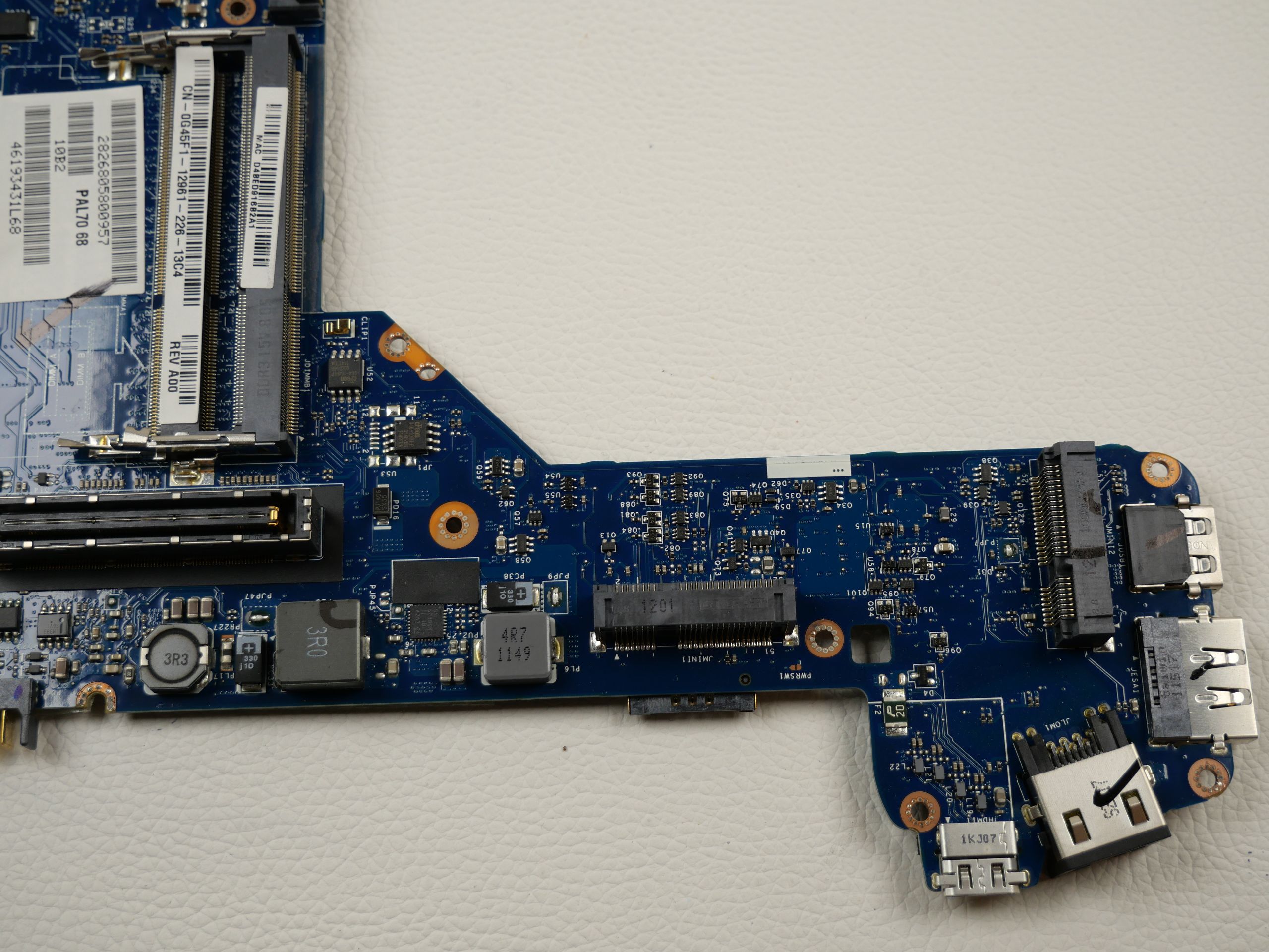 dell-latitude-e6320-motherboard-827-4