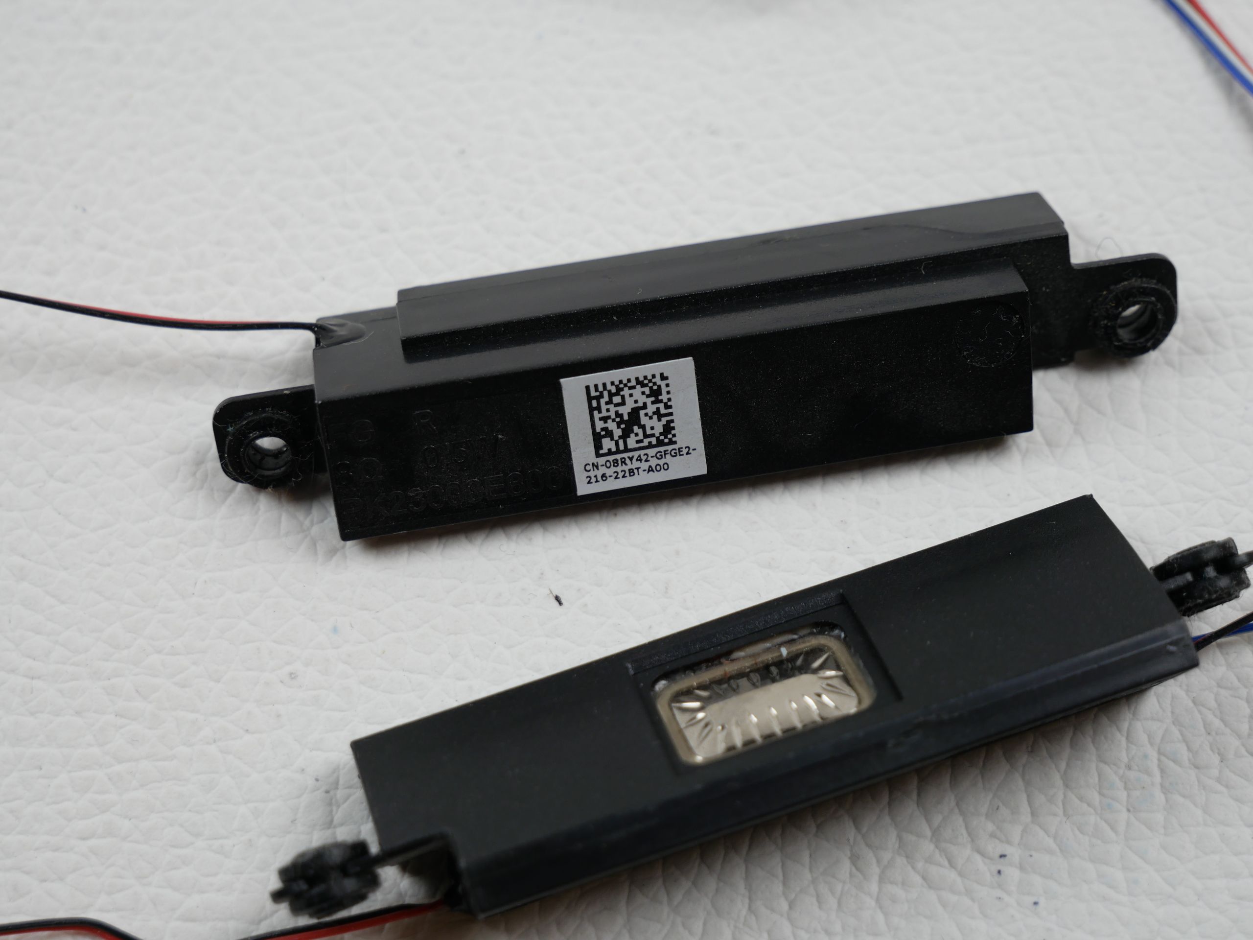 dell-latitude-e6320-speaker-813-2