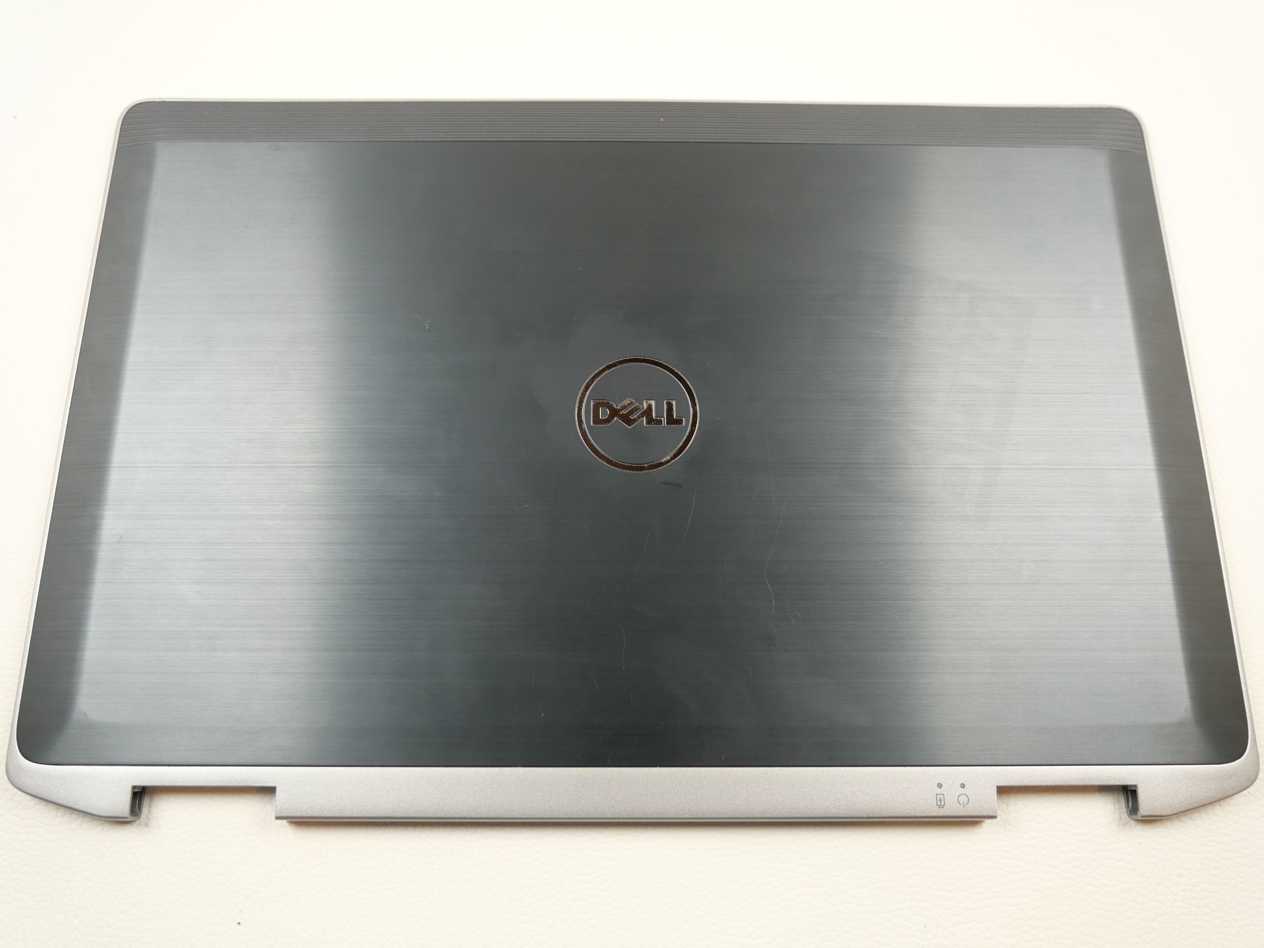 dell-latitude-e6320-top-lid-back-cover-825-1