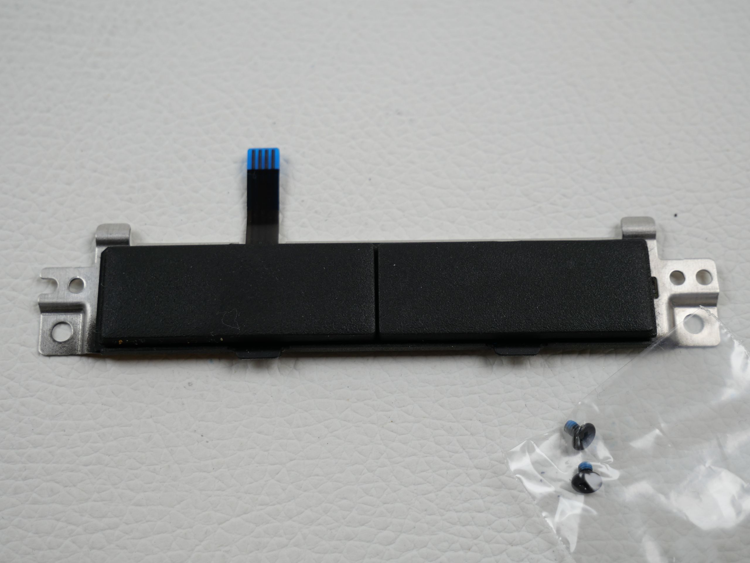 dell-latitude-e6320-touchpad-switches-buttons-809-1