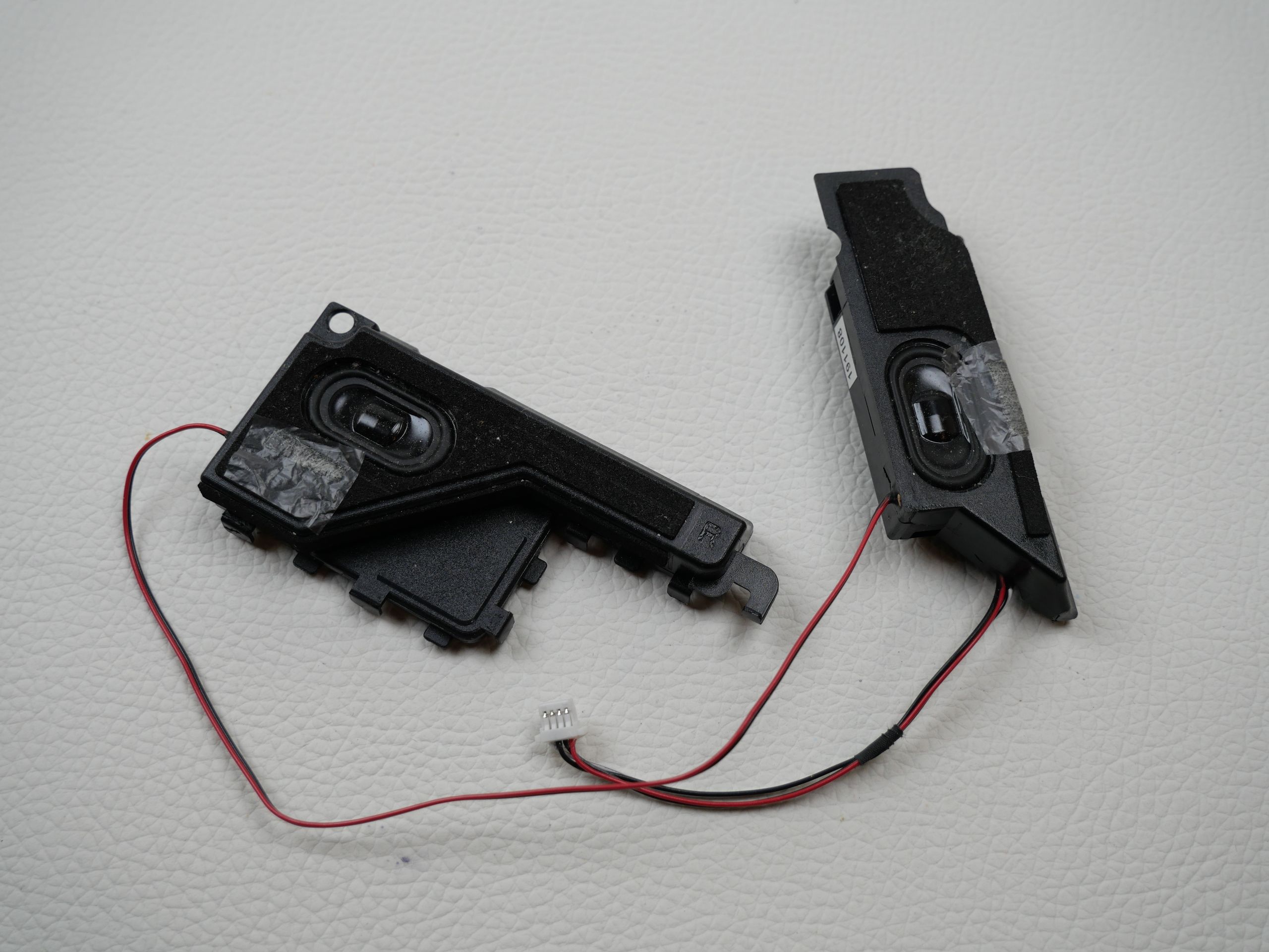hp-17-by0563ng-speaker-779-1