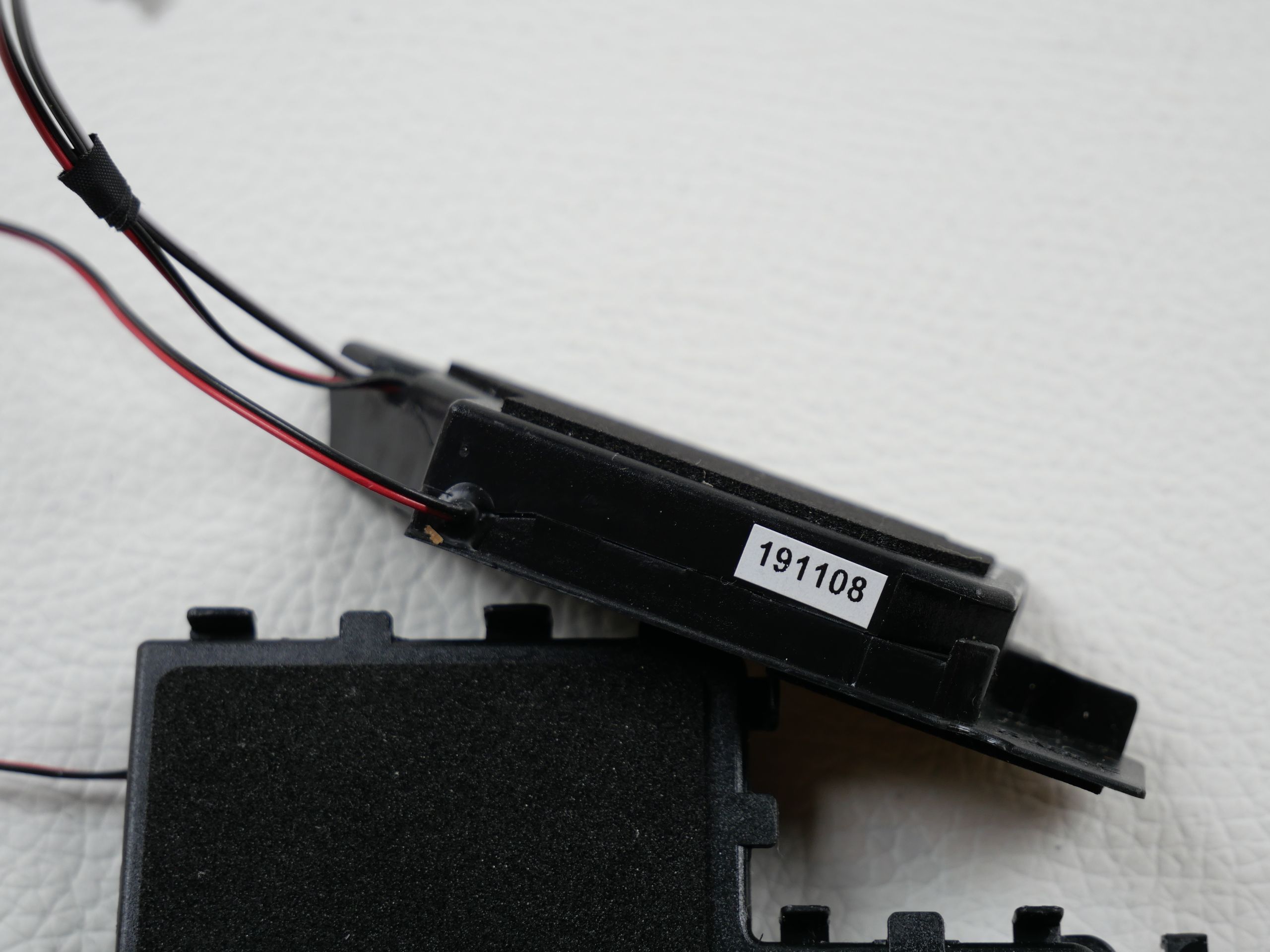 hp-17-by0563ng-speaker-779-3