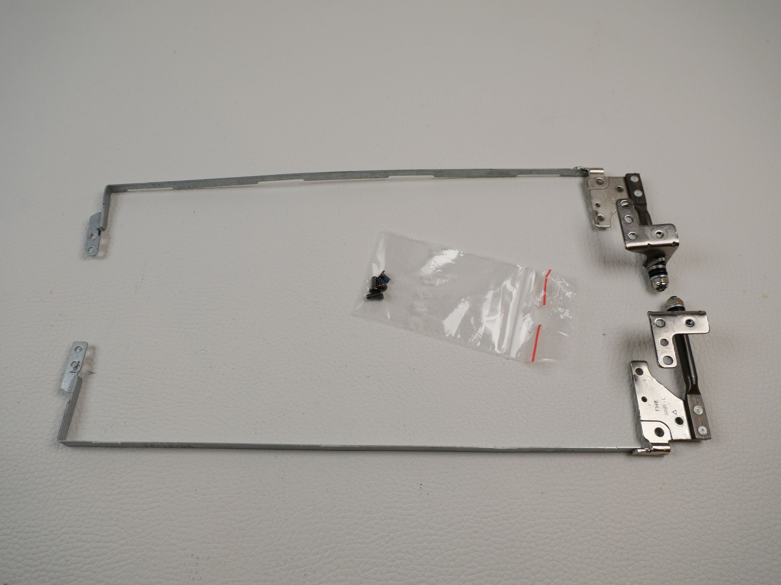 fujitsu-lifebook-a532-display-hinges-871-1