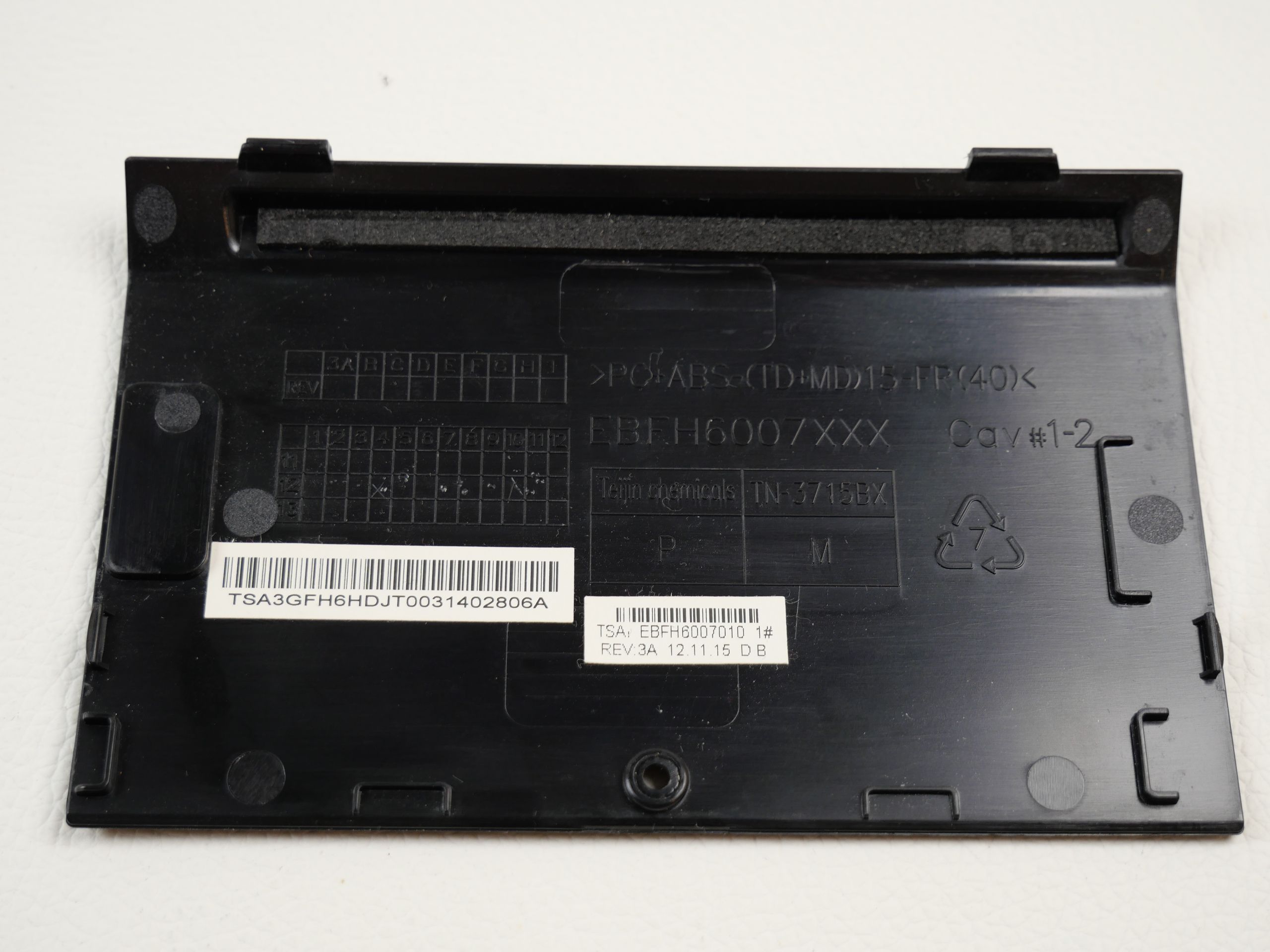 fujitsu-lifebook-a532-hard-disk-access-panel-door-cover-874-2