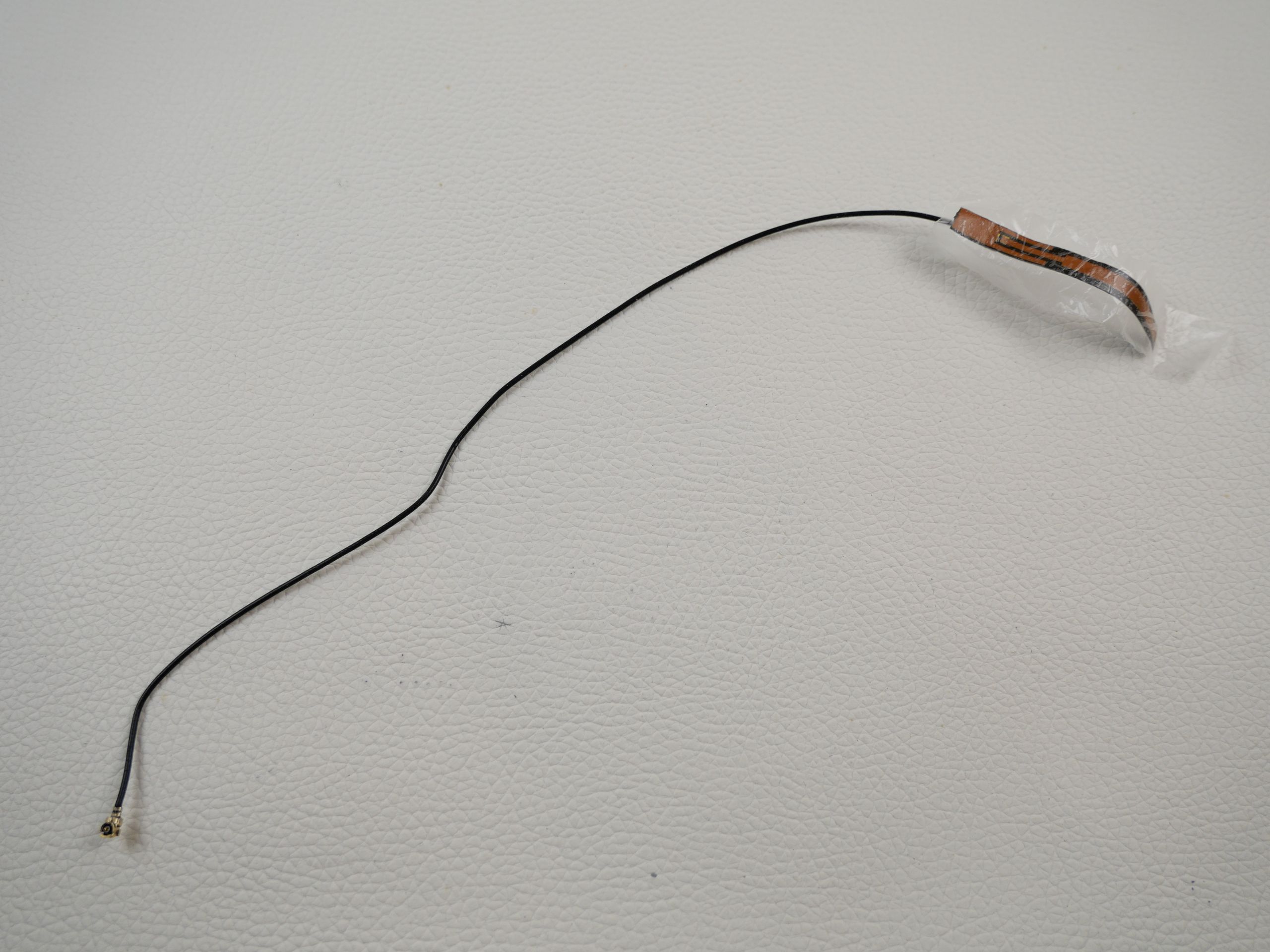 jumper-technology-ezbook-s15-antenna-1033-2