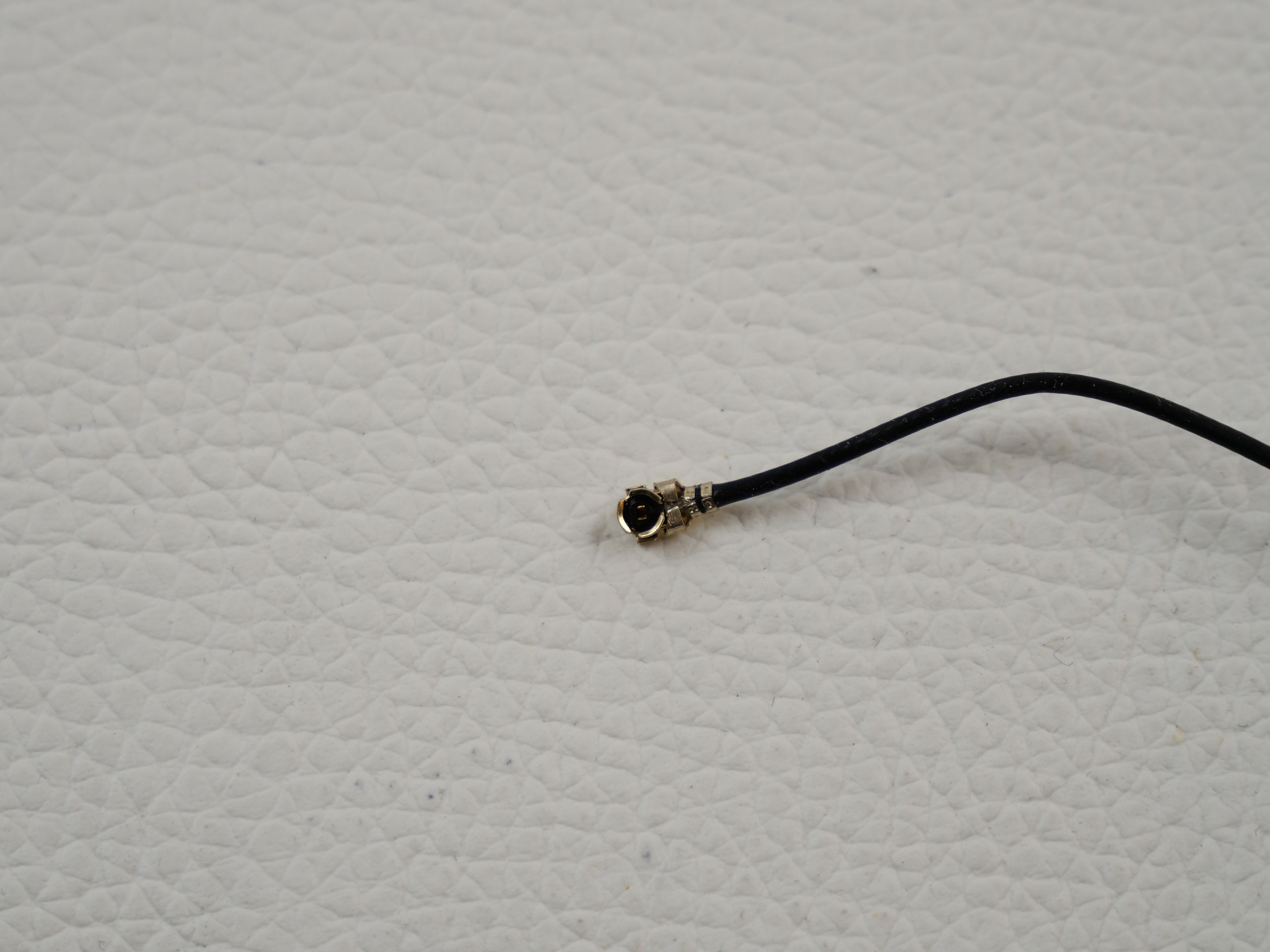 jumper-technology-ezbook-s15-antenna-1033-3