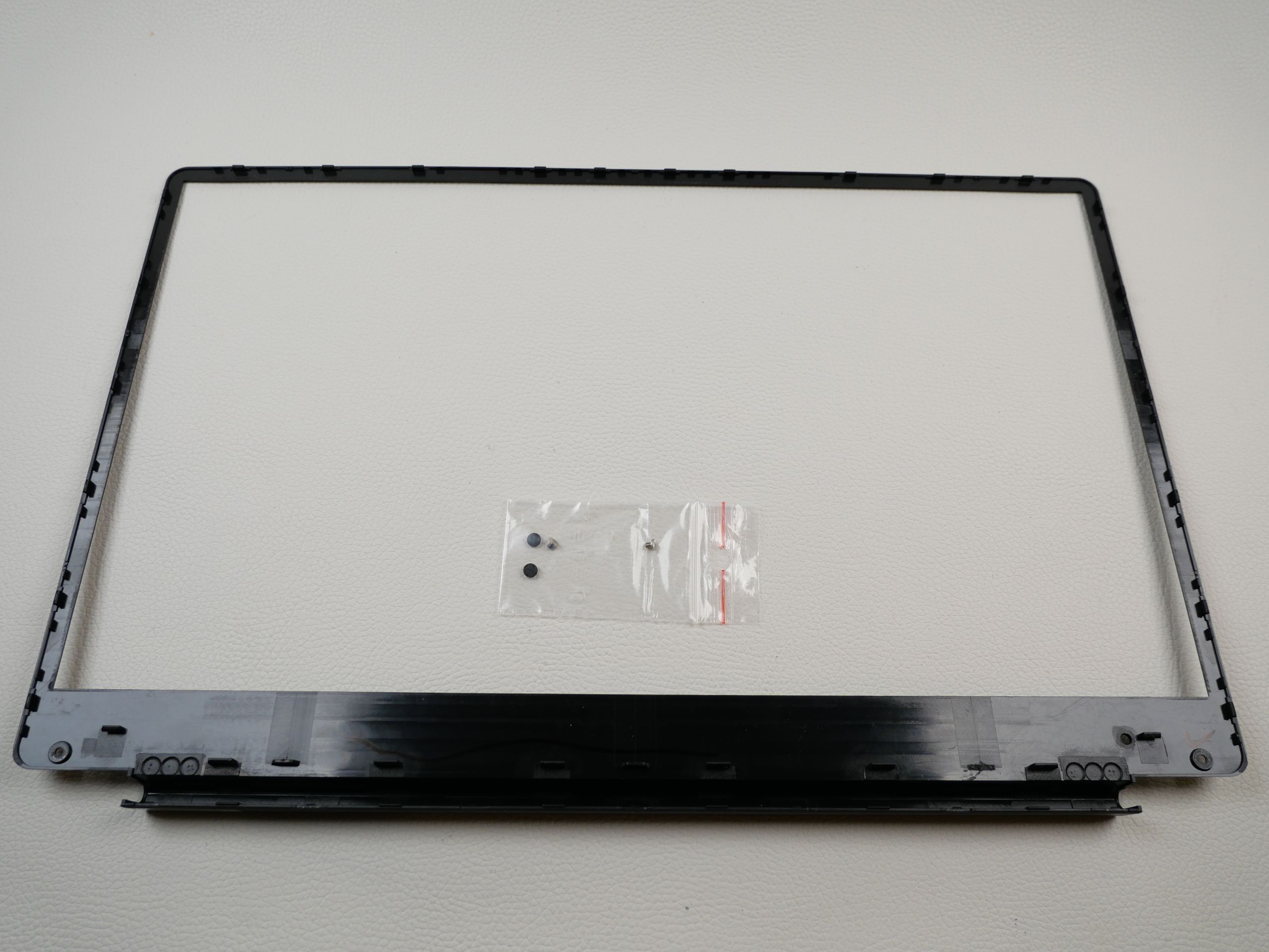 jumper-technology-ezbook-s15-front-frame-bezel-1044-2