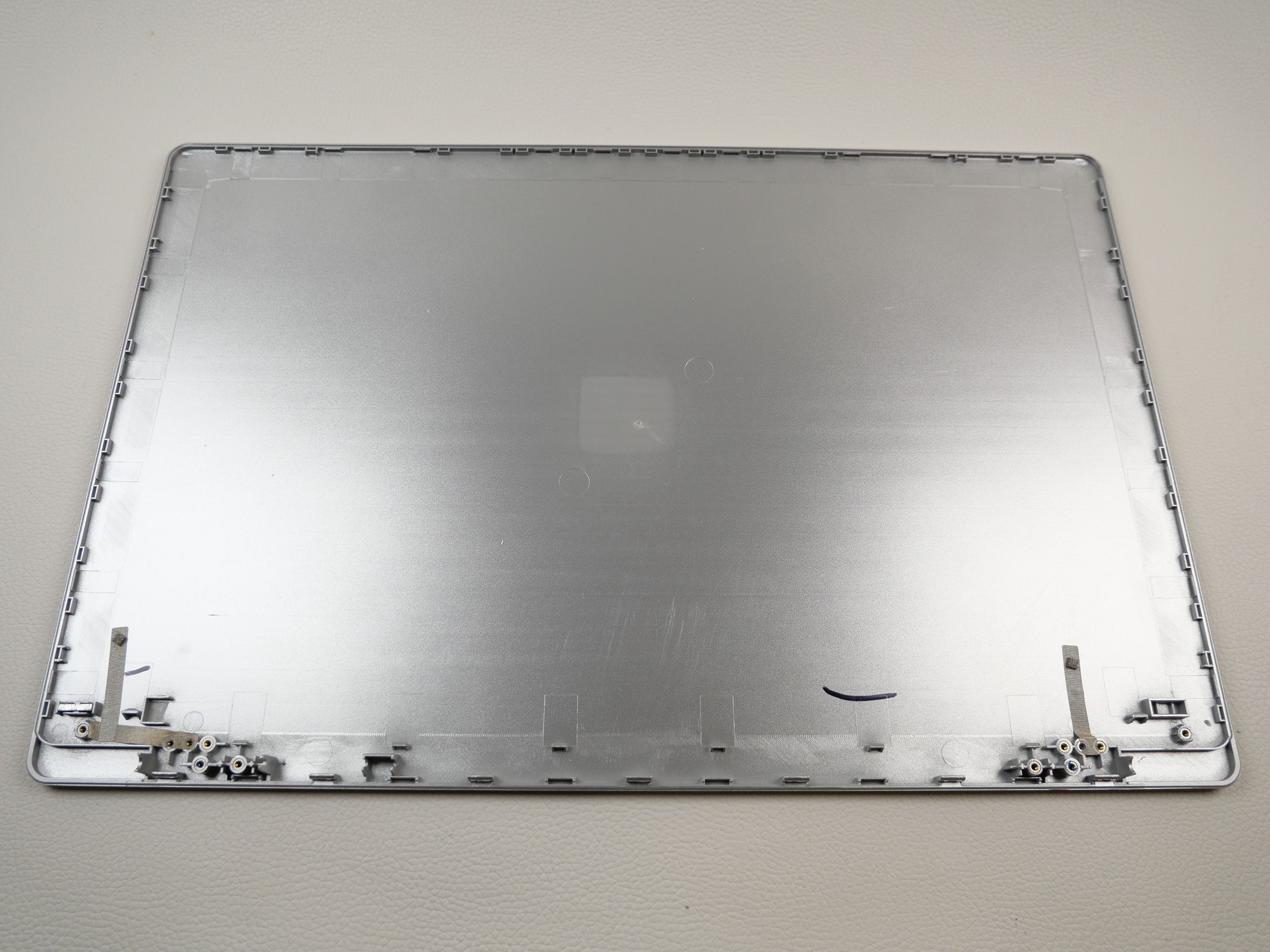 jumper-technology-ezbook-s15-top-lid-back-cover-1043-2