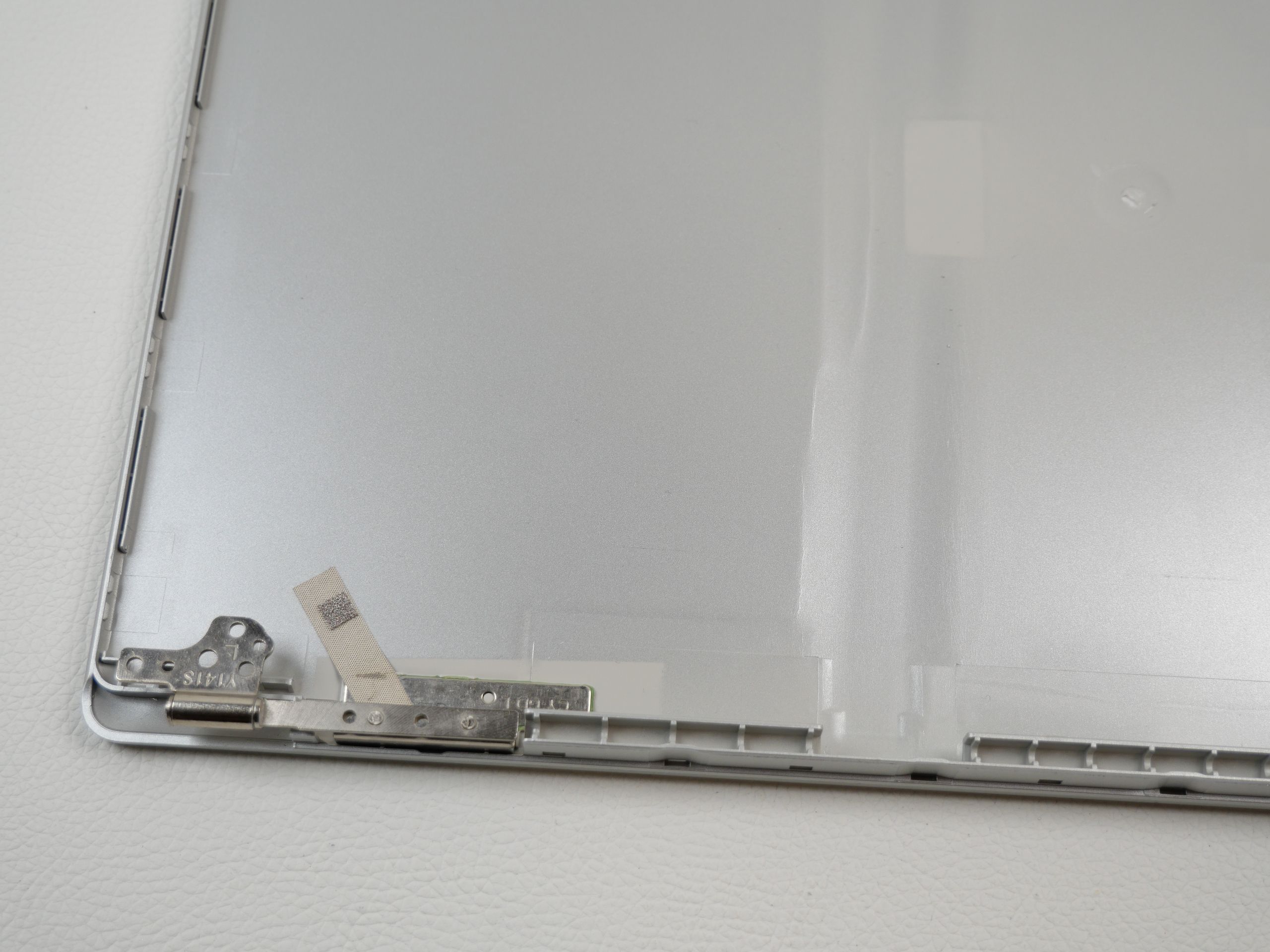 jumper-technology-ezbook-s15-top-lid-back-cover-1056-3