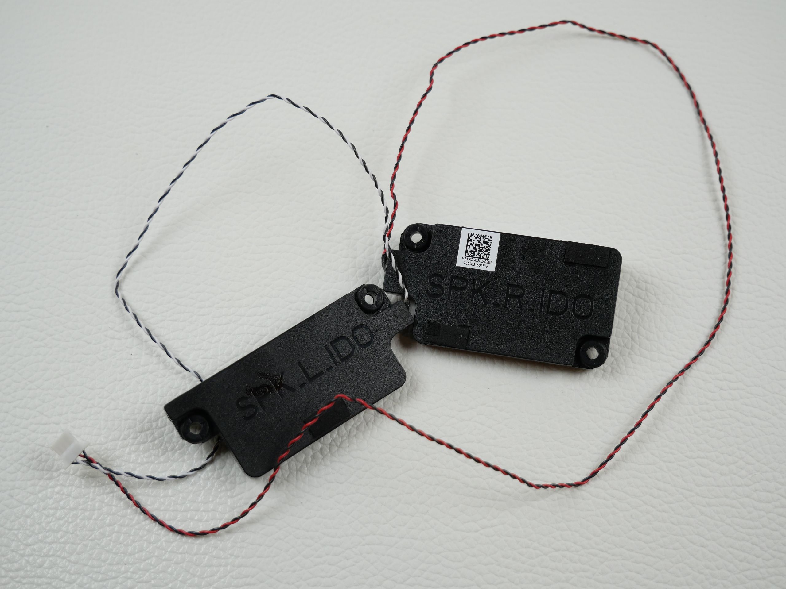 schenker-xmg-core15-gk5npfo-speaker-1420-2