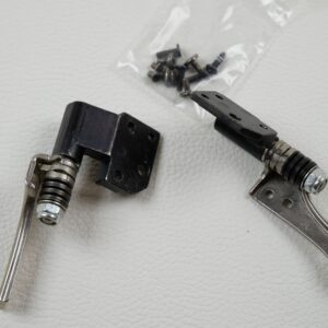 alienware-m17x-display-hinges-1581-1