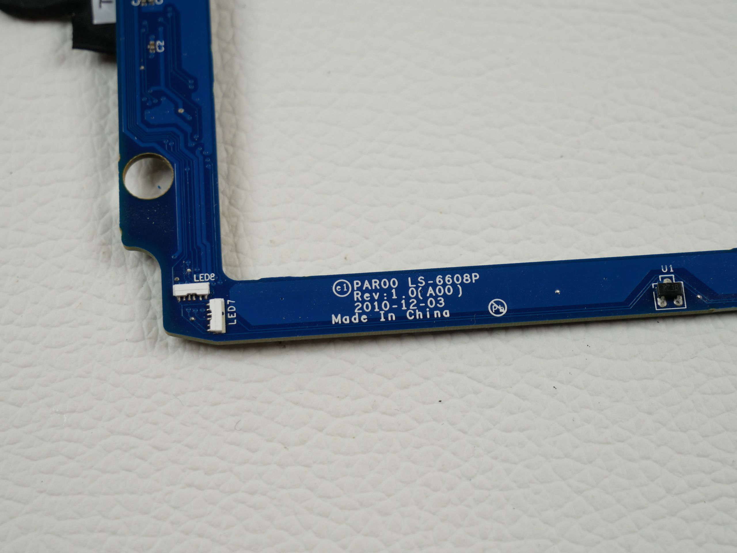 alienware-m18x-module-board-led-lighting-1628-3