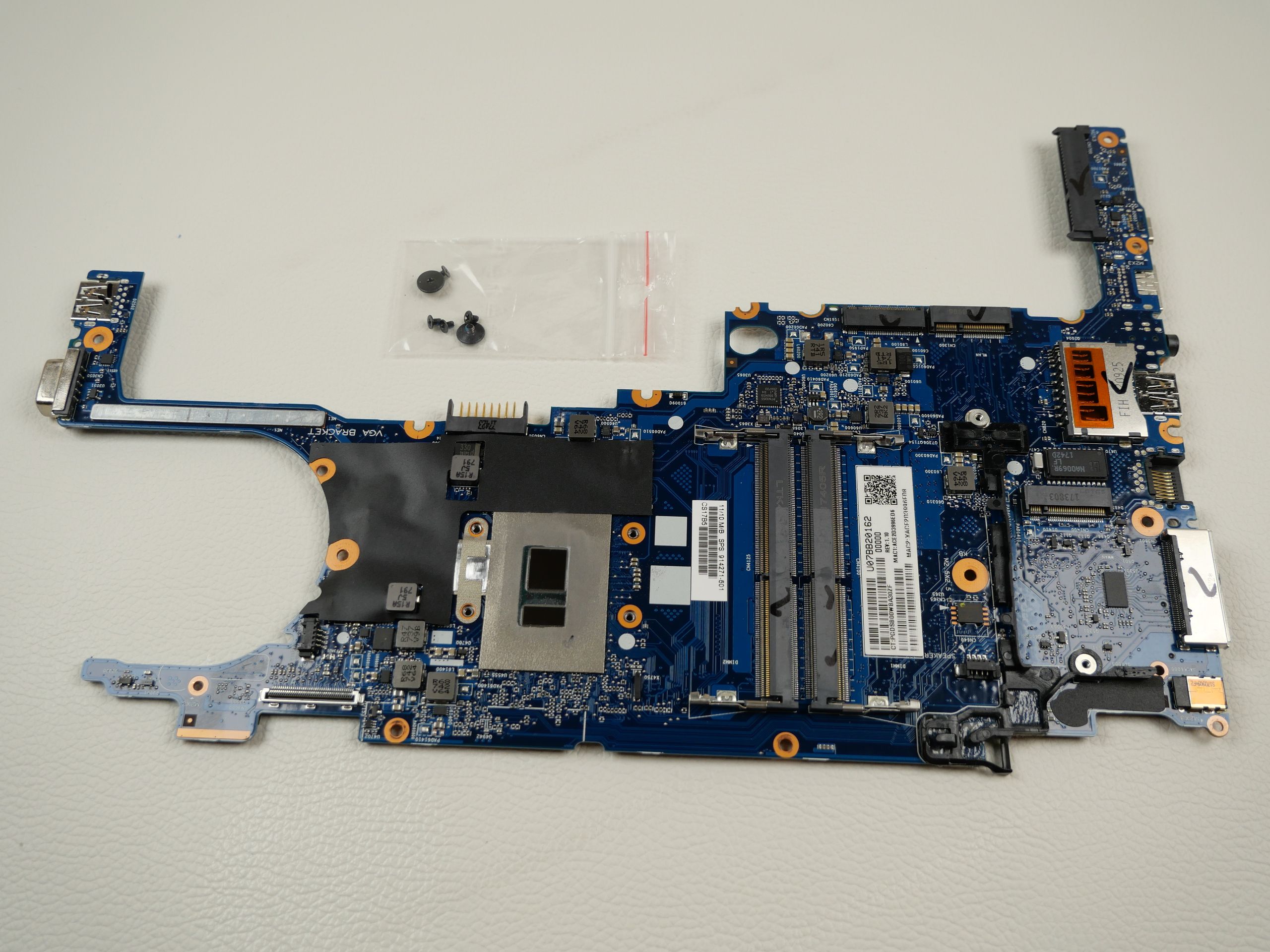 hp-elitebook-820-g4-motherboard-1569-1