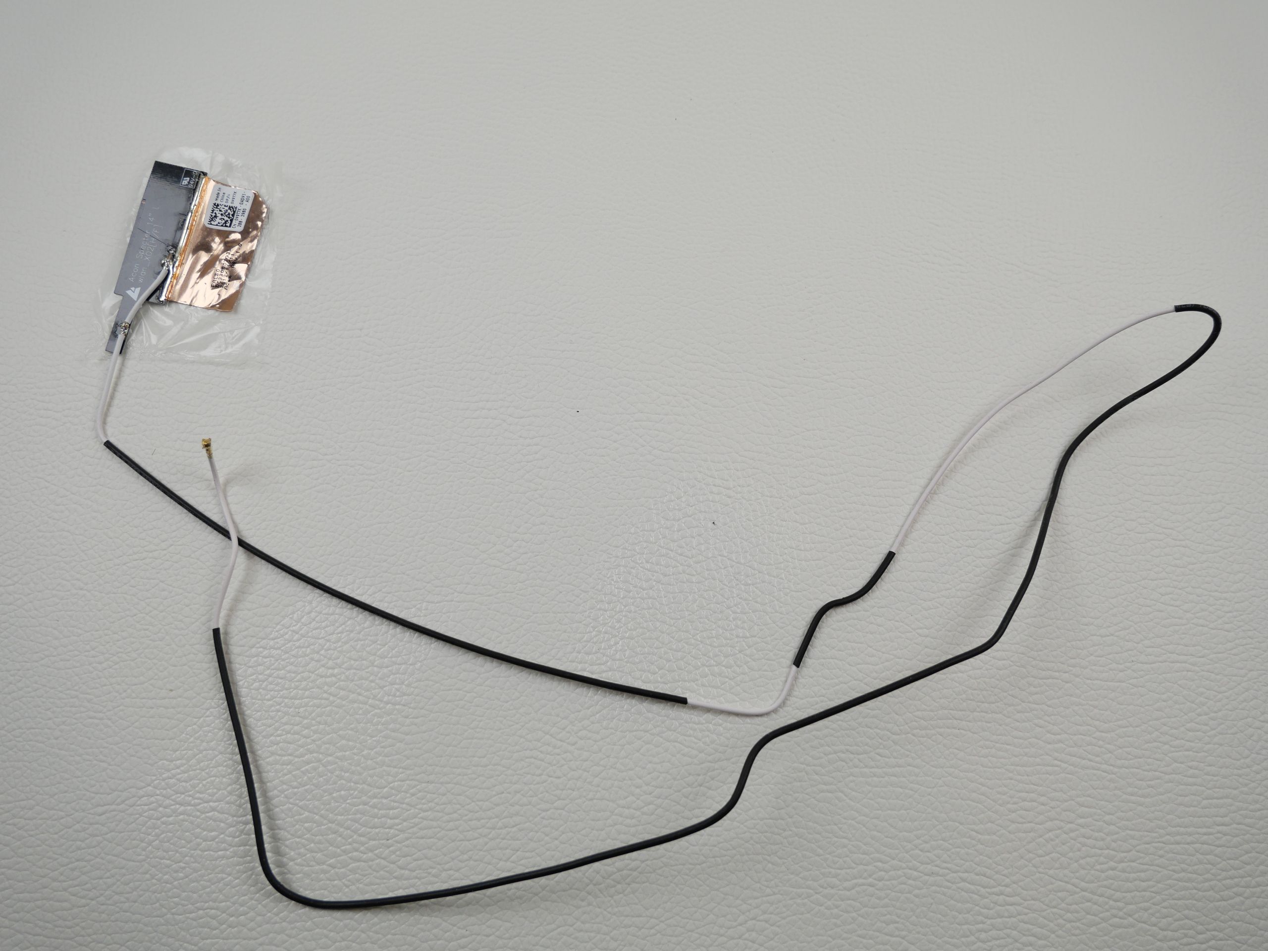 alienware-m14x-r2-antenna-1730-1
