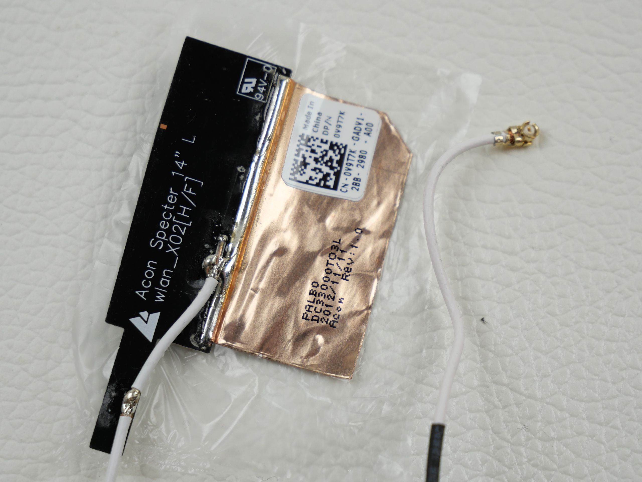alienware-m14x-r2-antenna-1730-2