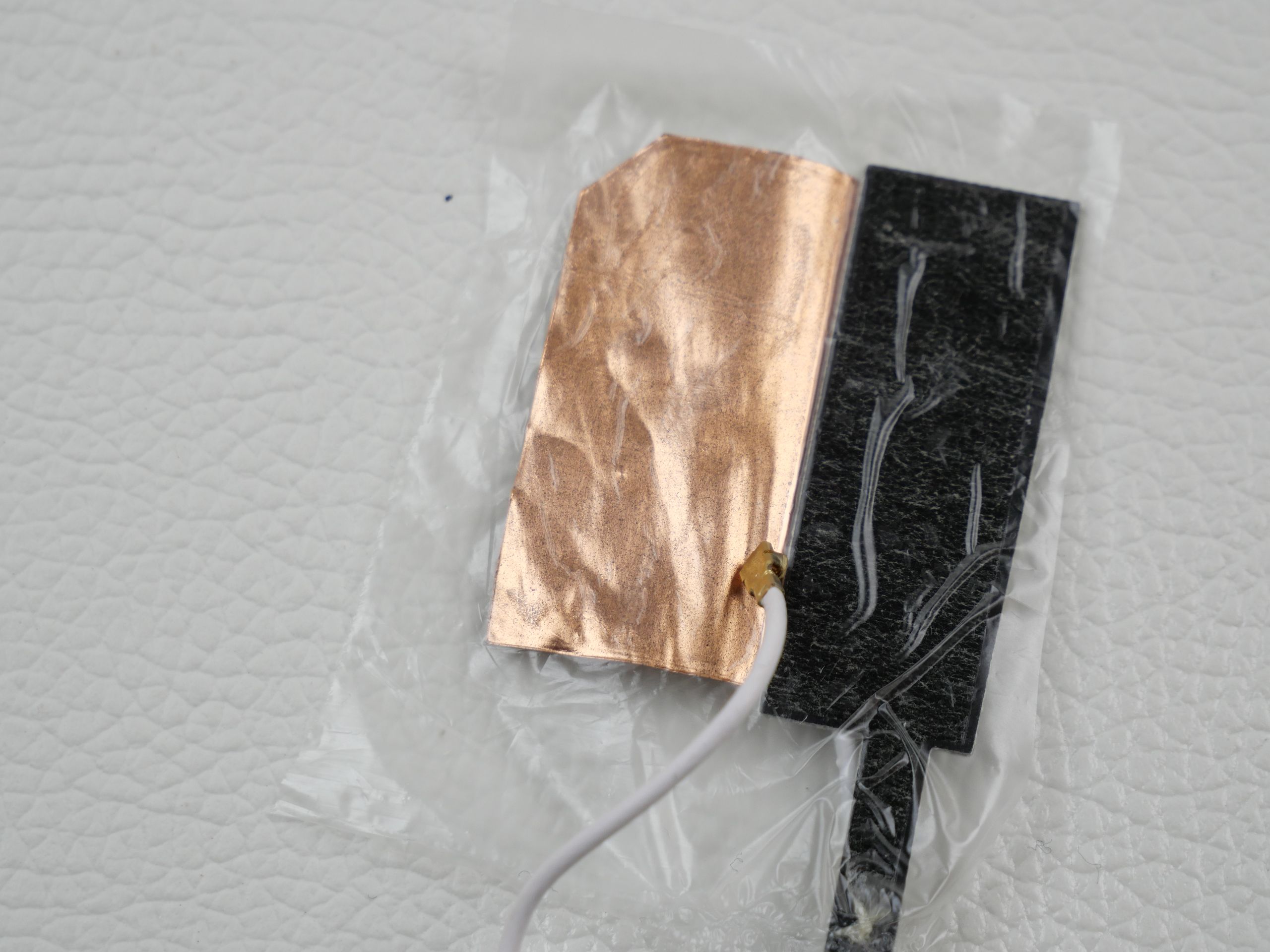 alienware-m14x-r2-antenna-1730-3