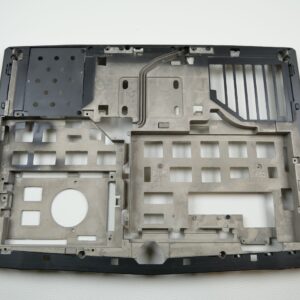 alienware-m14x-r2-case-bottom-1731-1