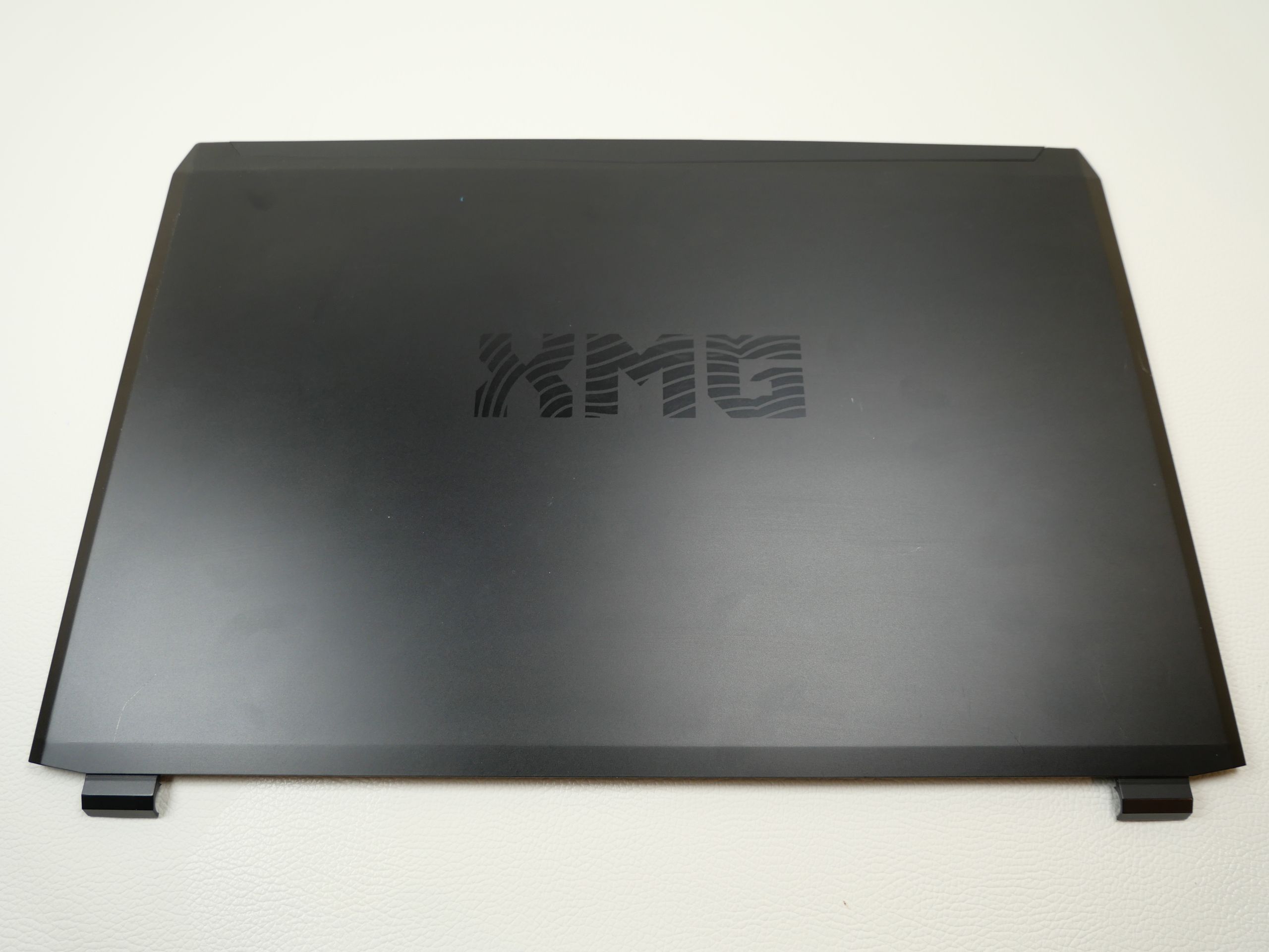 schenker-xmg-p506-clevo-p651rg-top-lid-back-cover-1870-1