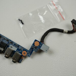 schenker-xmg-p707-clevo-p671hs-module-board-earphone-jack-1941-1