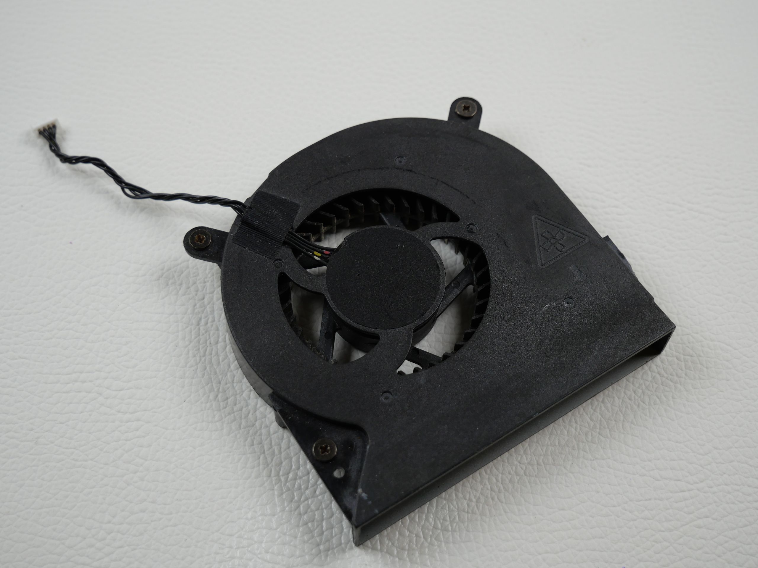 alienware-m18x-r2-gpu-fan-1996-2