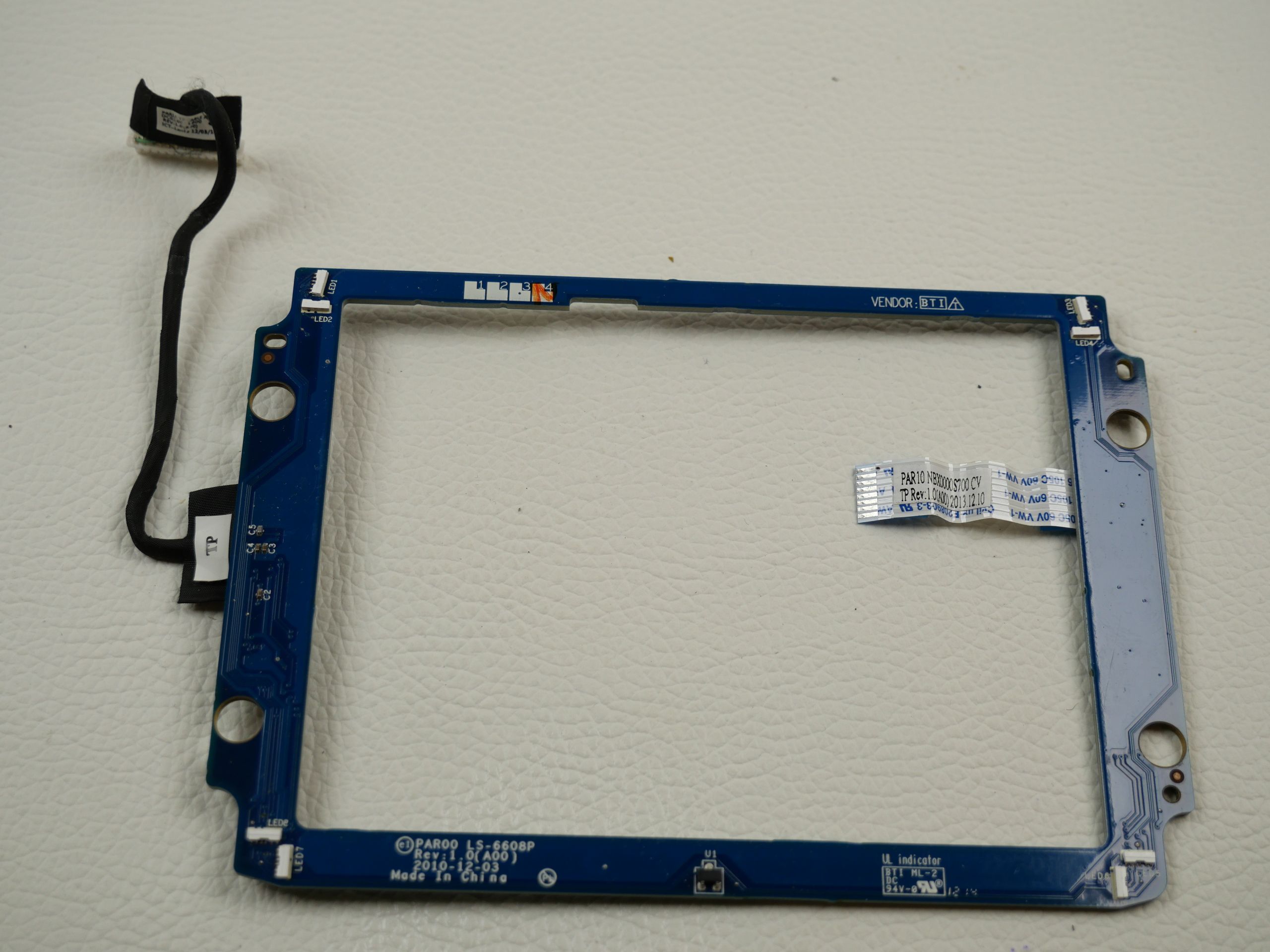 alienware-m18x-r2-module-board-led-lighting-2001-1