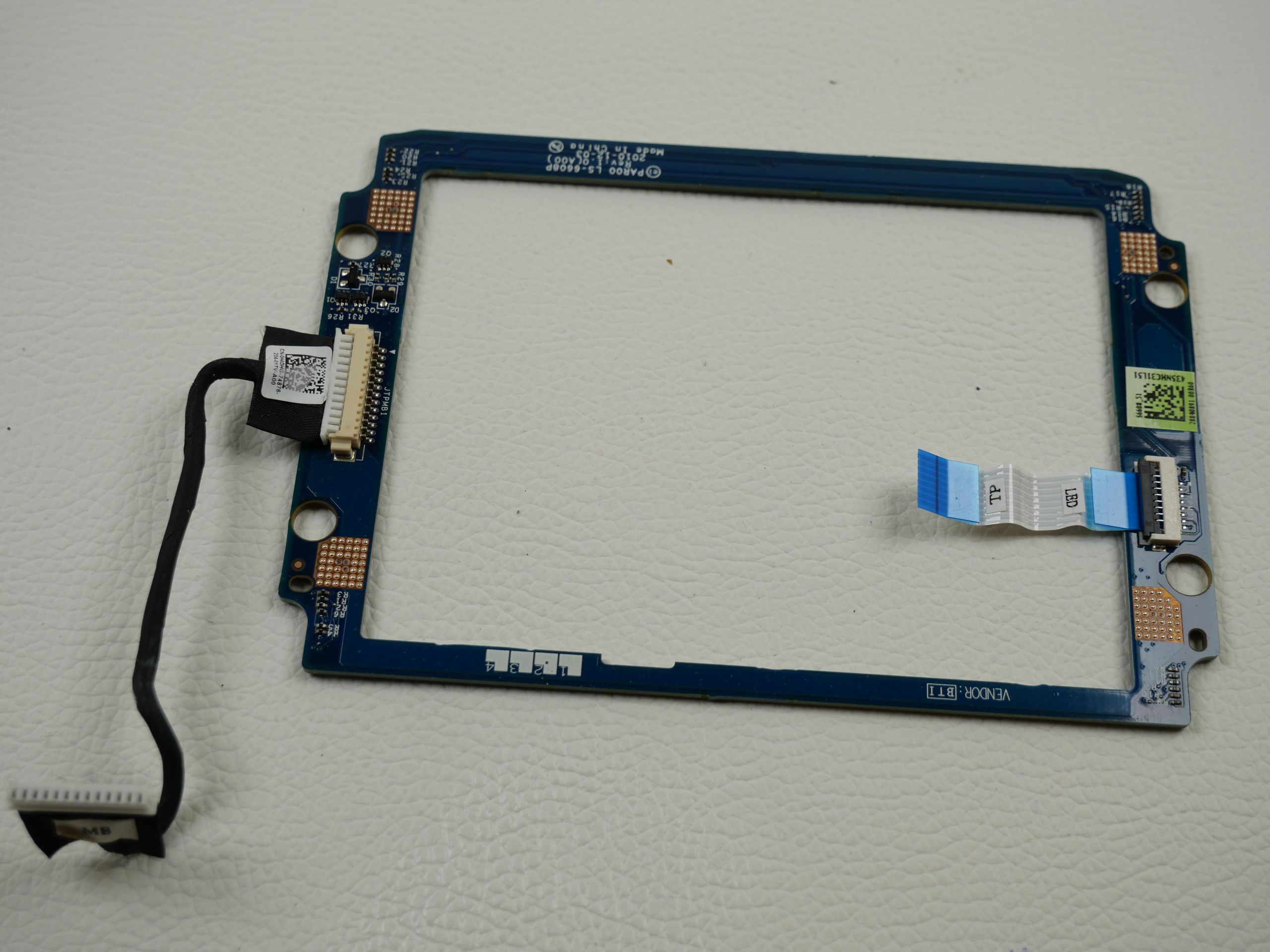 alienware-m18x-r2-module-board-led-lighting-2001-2
