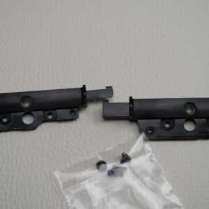 alienware-m17x-r4-hinges-covering-2082-1