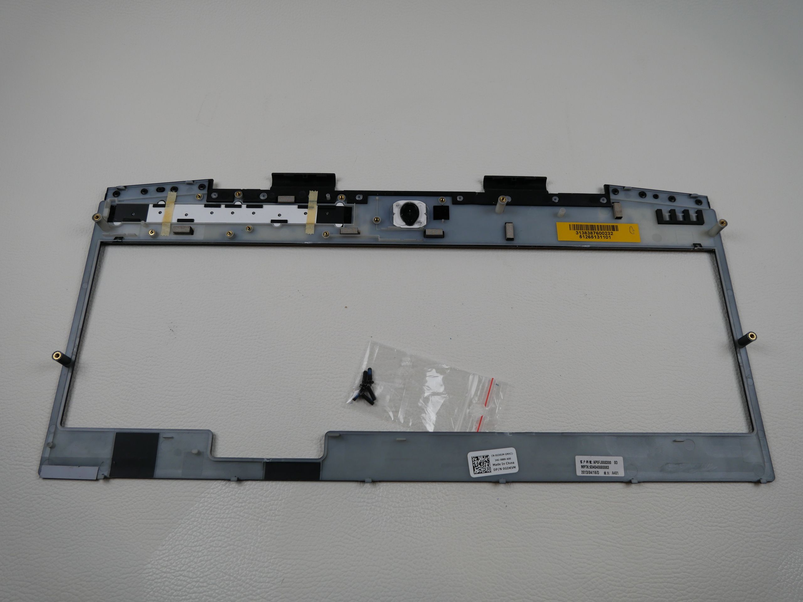 alienware-m17x-r4-keyboard-frame-cover-2102-2