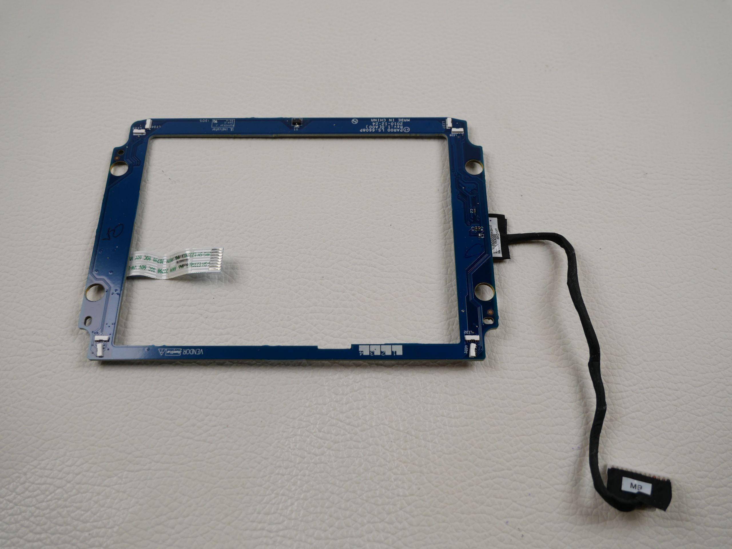 alienware-m17x-r4-module-board-led-lighting-2086-1