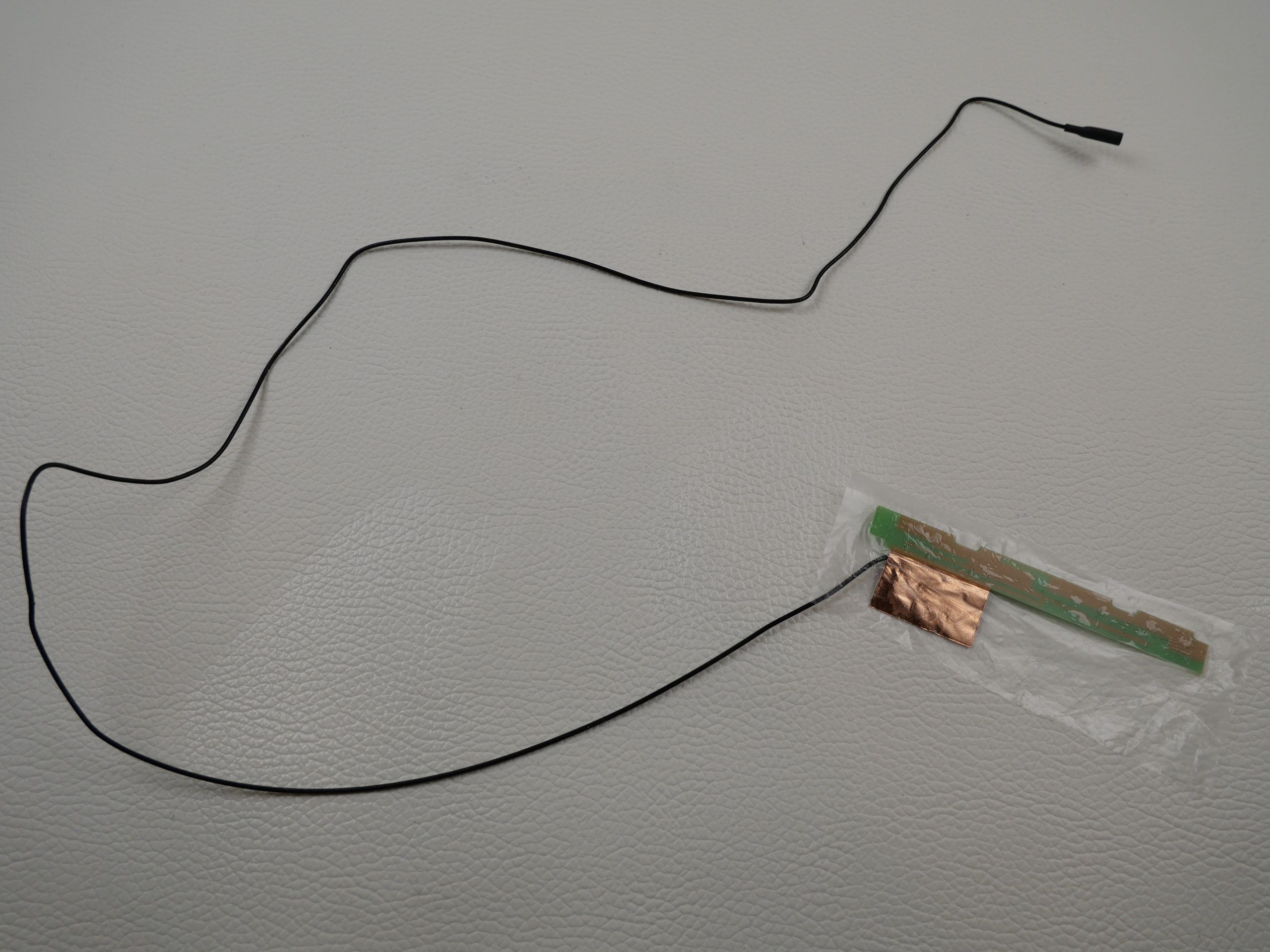 schenker-xmg-a517-clevo-n850hp6-lte-antenn3-a-main-2193-1